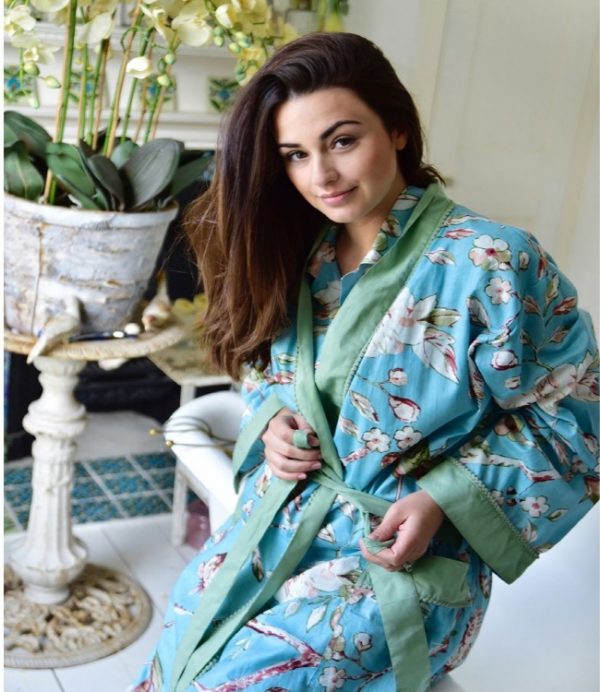 Ladies Summer Dressing Gown, Blue Blossom print dressing gown is a truly pretty gown with full length sleeves. 100% light cotton gown.